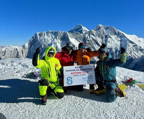 Ama-Dablam Summit (6812m)